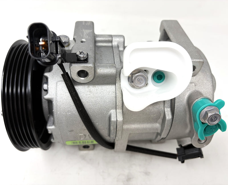GENUINE Hyundai Accent 1.4L 1.5L 2011-15 for A/C Compressor w/ Clutch 977011R900