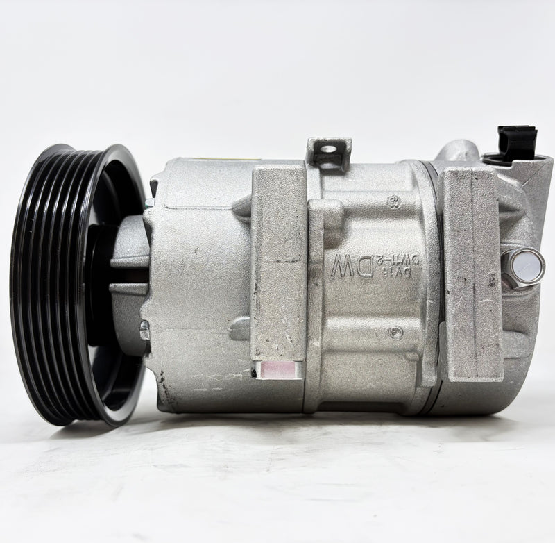 Genuine 2016-2017 Hyundai Tuscon 1.6L A/C Compressor w/ Clutch OE# 97701D3300