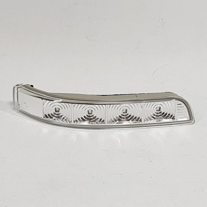 GENUINE Outside Mirror Signal Lamp 4 LEDs RIGHT KIA SORENTO 12-15 876232P000